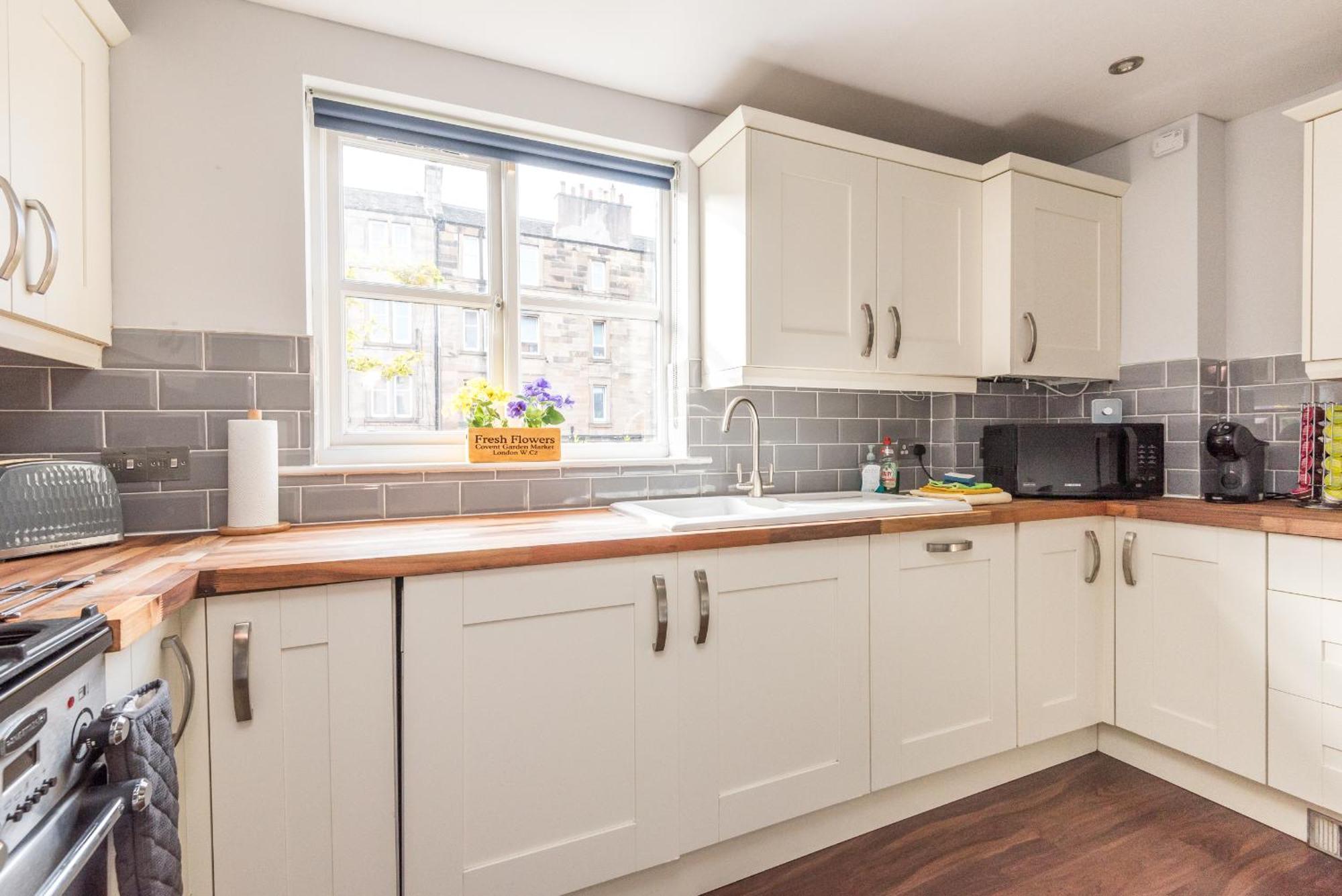 Cosy Roseburn Apartment, Edinburgh - 2 Bedrooms, Free Parking Exterior photo